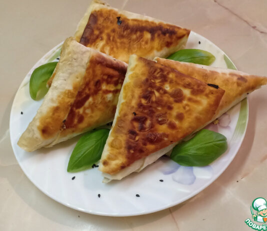 Лавашные пирожки с сыром, грибами, курицей