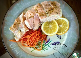 Лосось в молоке