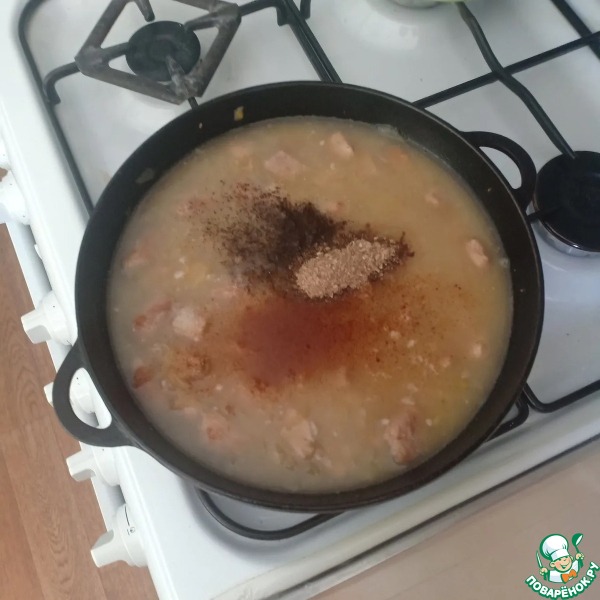 Мясо, тушеное со сметаной