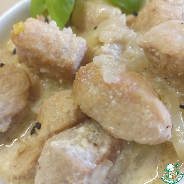 Мясо, тушеное со сметаной