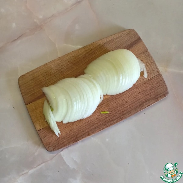 Мясо, тушеное со сметаной