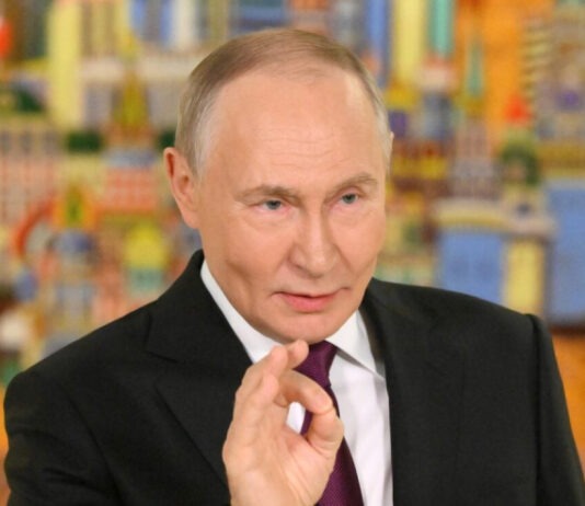 Путин заявил, что «освободит» Донбасс военным путем и не стремится к возвращению России в G8