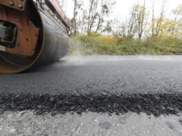 Руководителя Франковской службы восстановления уволили из-за строительства дороги в Буковель за миллиарды