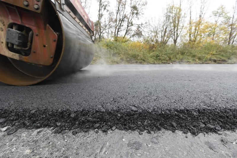 Руководителя Франковской службы восстановления уволили из-за строительства дороги в Буковель за миллиарды