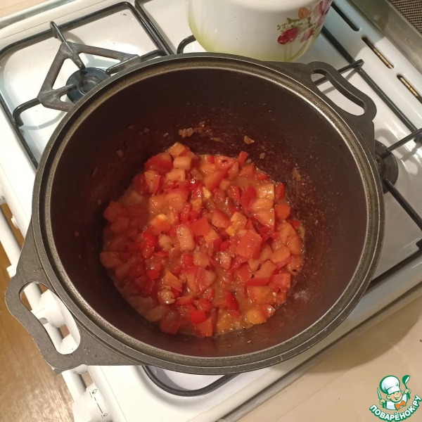 Сливочный суп с курицей и макаронами