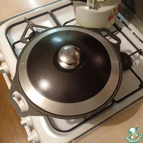 Сливочный суп с курицей и макаронами