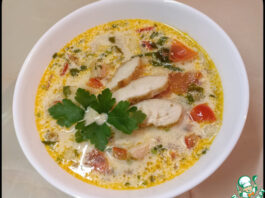 Сливочный суп с курицей и макаронами