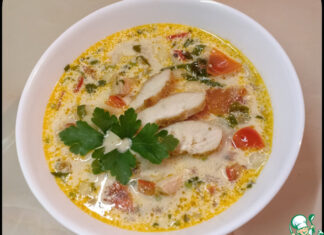 Сливочный суп с курицей и макаронами