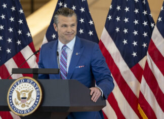 СМИ: С приходом Хегсета Пентагону запретили прямые контакты с Киевом