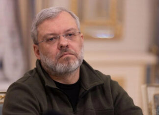 СМИ: Сын Галущенко учится в колледже в Швейцарии за 200 000$ в год