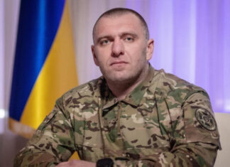 СМИ: За неделю до увольнения Ермак добивался отставки главы СБУ Малюка