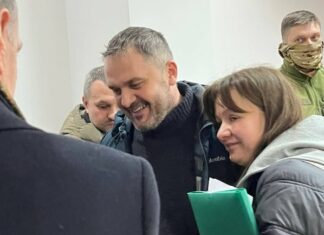 Суд отпустил из-под стражи детектива НАБУ Гусарова, которого СБУ называла «кротом» РФ