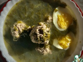 Суп из щавеля с фрикадельками из индюшки