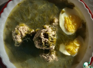 Суп из щавеля с фрикадельками из индюшки