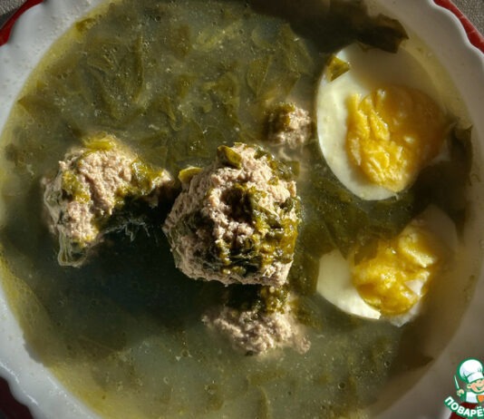 Суп из щавеля с фрикадельками из индюшки