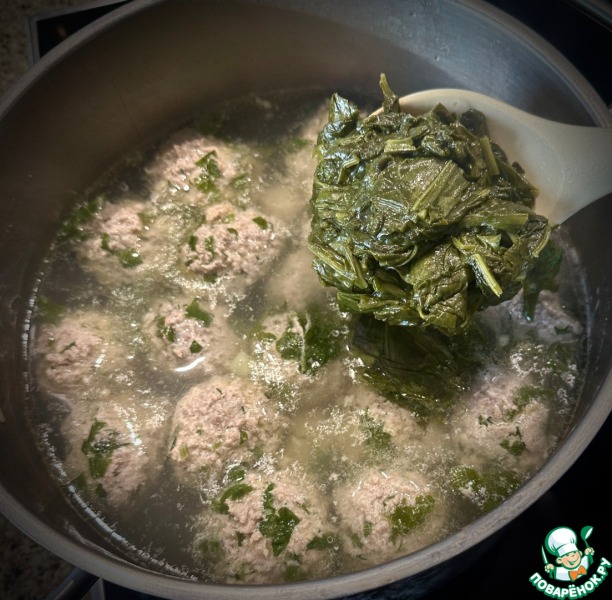 Суп из щавеля с фрикадельками из индюшки