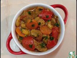 Свинина с фасолью и овощами