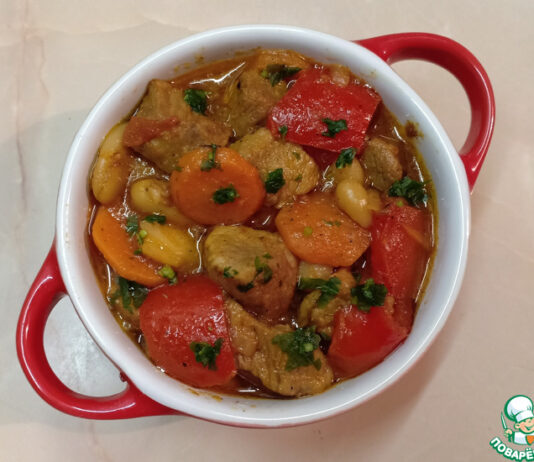 Свинина с фасолью и овощами