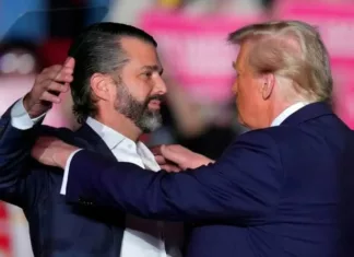 Сын Трампа набросился на Зеленского из-за коррупции и «затягивания» войны