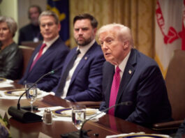 The Atlantic: Коррупция Трампа хуже, чем в Украине