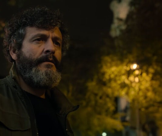 Вы посмотрите его за вечер: драматический сериал на Netflix, от которого не сможете оторваться