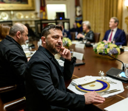 Зеленский ответил Трампу на призыв провести выборы