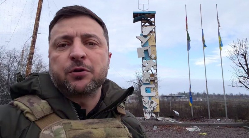 Зеленский посетил Купянск, о «захвате» которого объявлял Путин