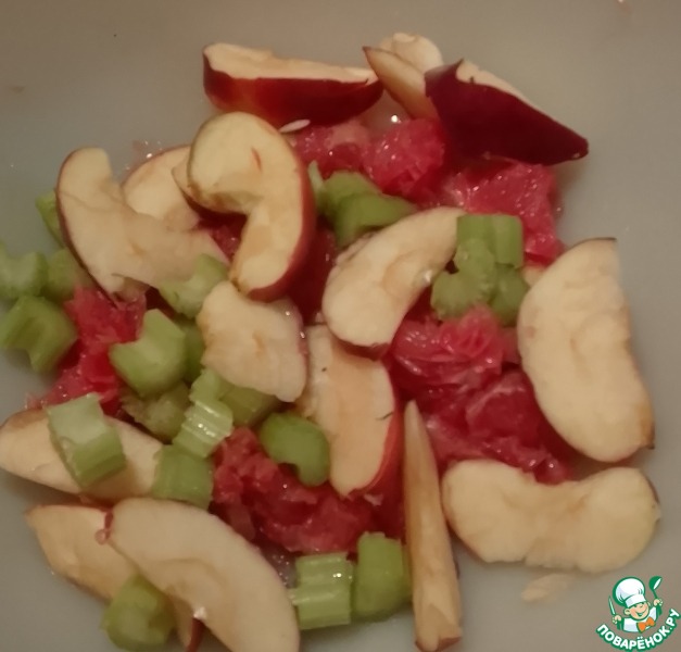 Цитрусовый салат с грецкими орехами