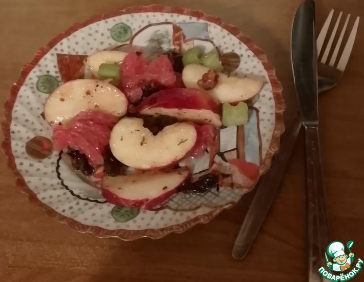 Цитрусовый салат с грецкими орехами