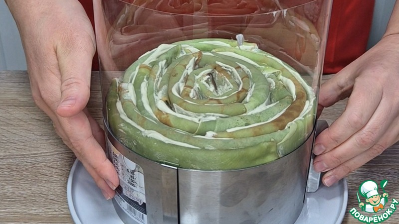 Фисташковый блинный торт