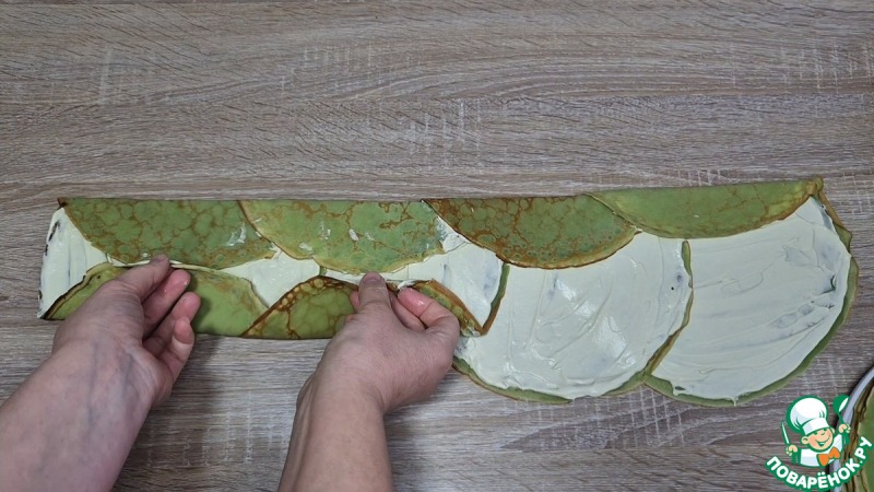 Фисташковый блинный торт