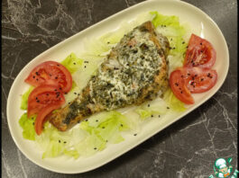 Морской окунь, запеченный в сметане
