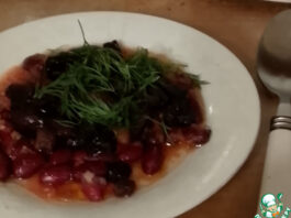 Натёртые помидоры, фасоль с оливковой пангритатой