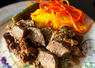 Печень говяжья. Жареная с луком