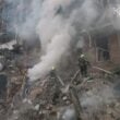 Россия ударила двумя ракетами по многоэтажке в Харькове, десятки пострадавших | ФОТО