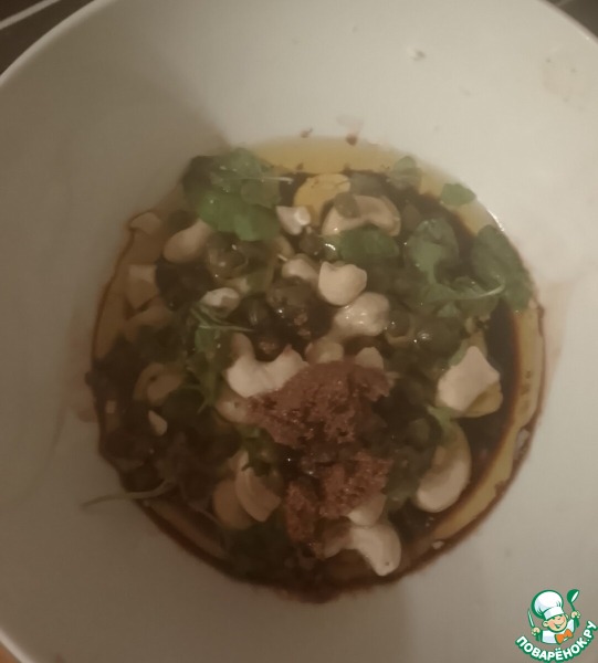 Салат с грейпфрутом, мятой и моцареллой