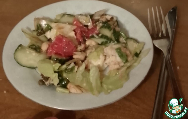 Салат с грейпфрутом, мятой и моцареллой