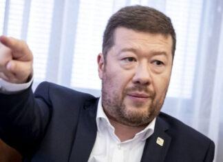 Спикер парламента Чехии выступил против помощи Украине и заявил о «хунте Зеленского»