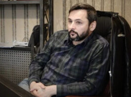 Суд продлил арест Белоуса, которого обвиняют в сексуальном насилии над студентками