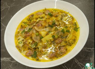 Сырный суп с грибами и колбасками