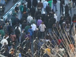 В Иране массовые протесты, есть погибшие. Трамп пригрозил вмешательством