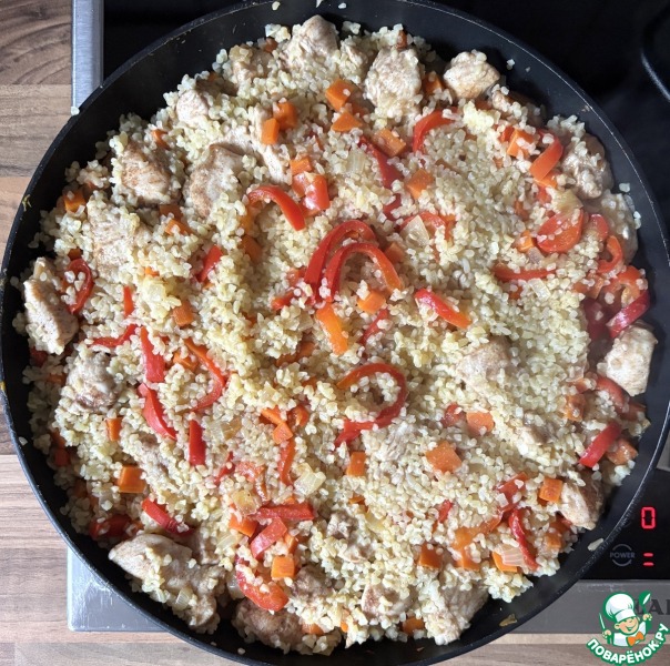 Булгур с куриной грудкой и овощами