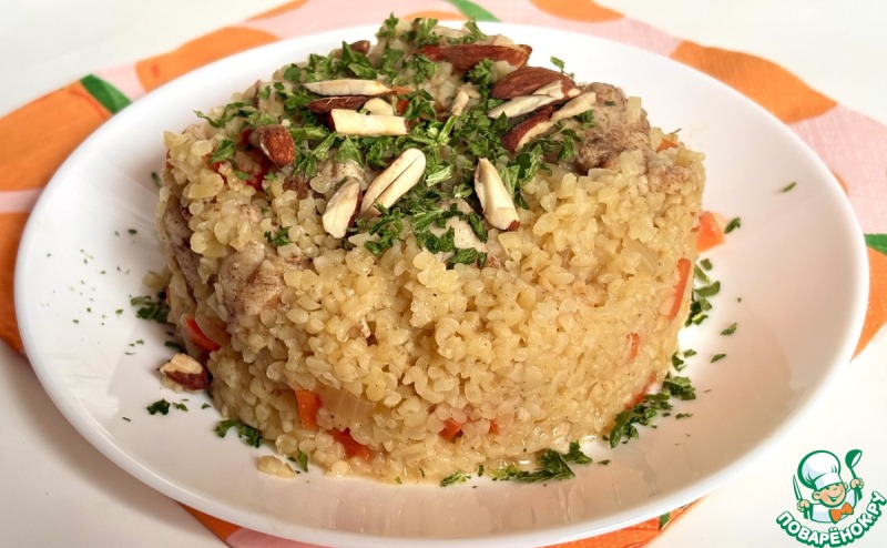 Булгур с куриной грудкой и овощами