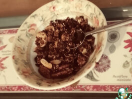 Гранола с медом, соевым соусом, орехами