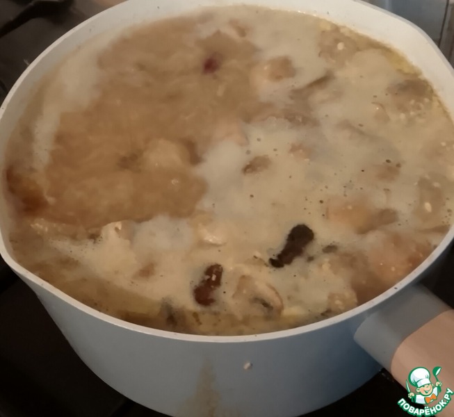 Грибной суп с йогуртом, фасолью, орзо