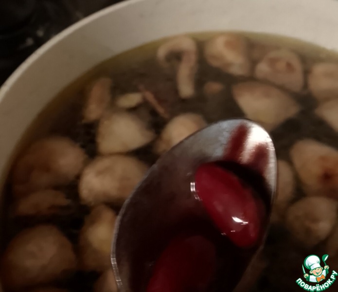 Грибной суп с йогуртом, фасолью, орзо