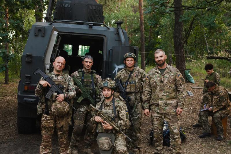 Я очень соскучился по профессии, &ndash; интервью с Андреем Фединчиком о съемках в военной драме "Живой"