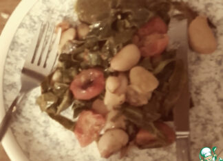 Кассуле с помидорами, бобами и кейлом