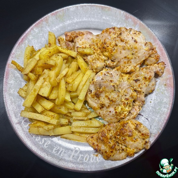 Курица в йогурте. Бёдра с картошкой в духовке