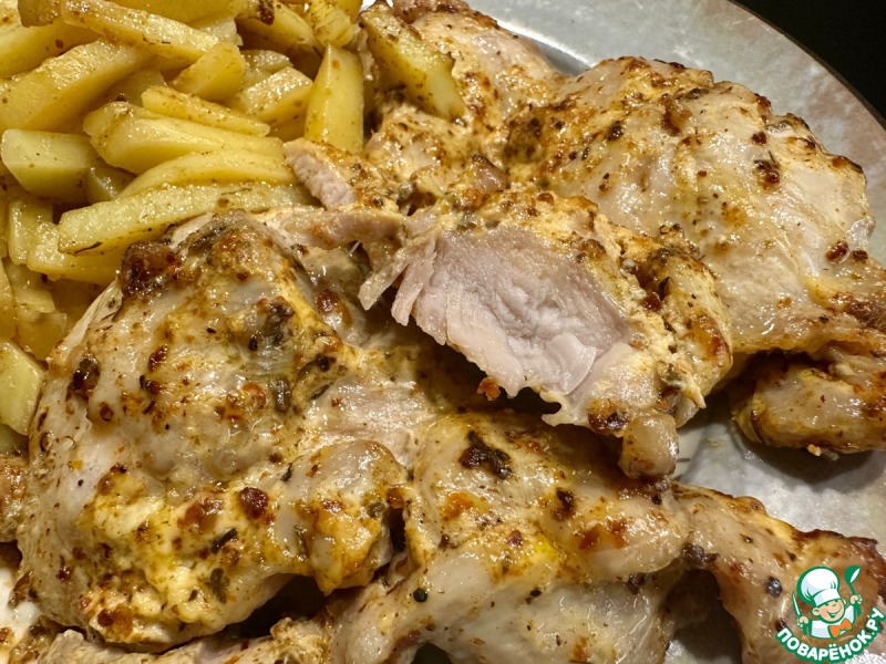 Курица в йогурте. Бёдра с картошкой в духовке